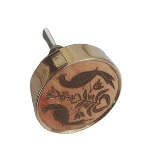 Perilla de Metal y Madera Hecha a Mano para Cajones de Almacenamiento, Hueso de Latón y Resina, Madre Perla, Precio de Fábrica - Product Image 1