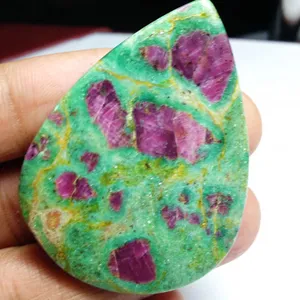 Batu Permata Natural Ruby Fushite Ukuran Bebas Cabochons Atas