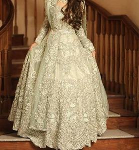 Últimos vestidos de fiesta de boda indios paquistaníes 2025 bordado 3D pesado Zari Dozi trabajo nupcial Formal Ropa Étnica - Product Image 1