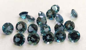 Naturel London Blue Topaz Round cut 1.50,1.75, 2,2.50, 3 ,4 ,5 ,6 ,7 ,8mm À Facettes-Lâche Londres Bleu Topaze Ronde - Product Image 4
