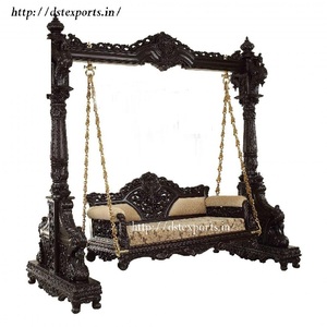 Balançoire en bois artisanale indienne de qualité supérieure, balançoire traditionnelle en bois sculpté en noir antique, balançoire en bois artisanale au Royaume-Uni - Product Image 1