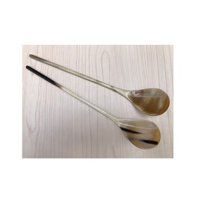 Cuerno cuchara Mesa ensalada Servidor Mango de madera hecho a mano ensalada servir cuchara y tenedor para servir comida - Product Image 2