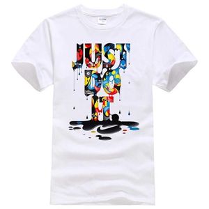 เสื้อยืดลำลองผู้ชายไซส์ใหญ่ ผ้าฝ้ายเจอร์ซีย์ 100% ผ่านกระบวนการ Bio-Washed ระบายอากาศได้ดี ป้องกันรอยยับ แห้งเร็ว พร้อมลายพิมพ์รูปภาพ - Product Image 4