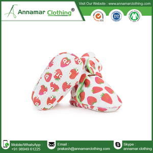 100% coton nouveau-né bébé chaussons au prix de gros nouveau-né pantoufles nouvelle mode coton bébé chaussons - Product Image 5