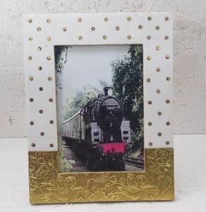 White Resin Copper Inlay Photo Frame - Product Image 5