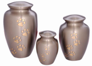 CLASSIC BLACK GLOSSY PAW MARK <b>PET</b> <b>URN</b> - Product Image 2