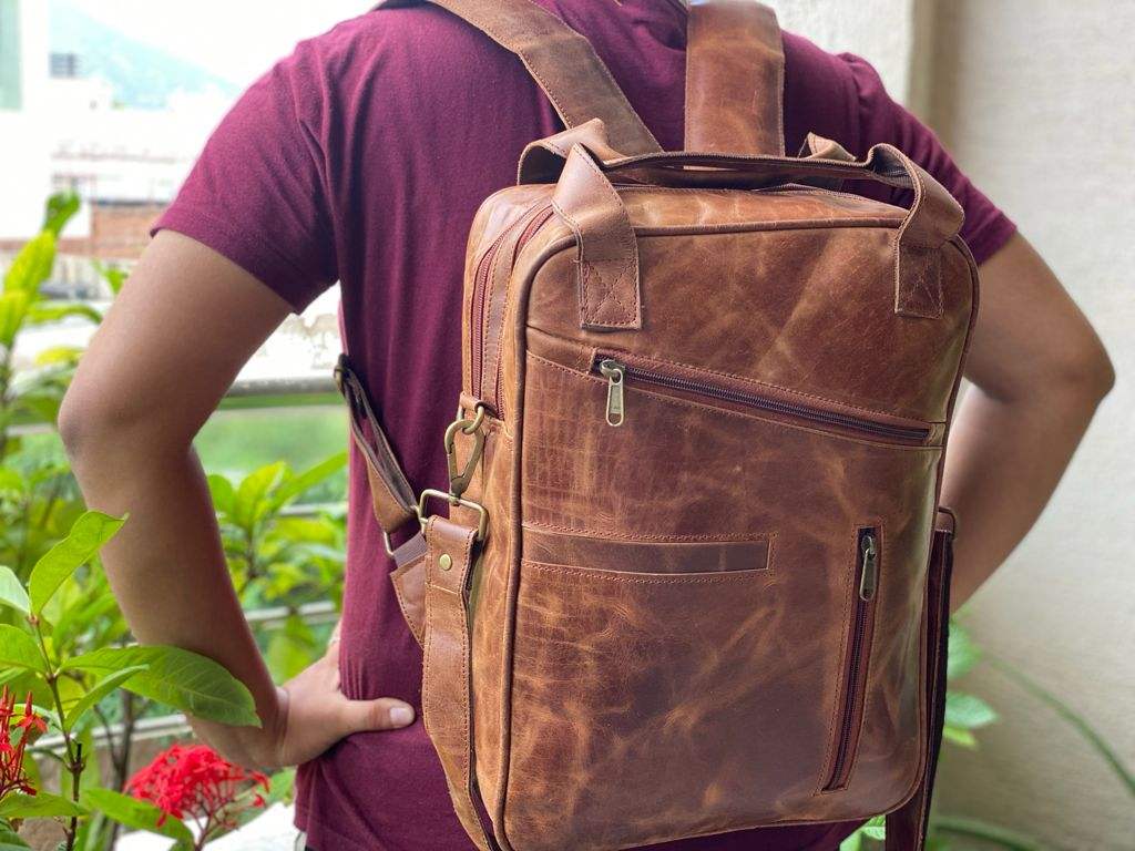 สีน้ำตาล