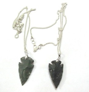 Collar de puntas de flecha con gancho, cadena natural - Product Image 1