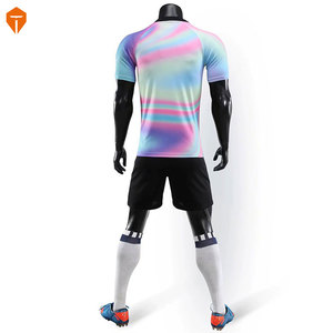 Ensemble de maillots de football personnalisés 2021, 100% polyester, unisexe, pour adultes, par Tropic Edge Sports - Product Image 3