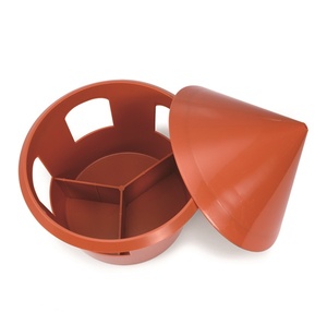Comedero y Bebedero para Palomas Crown 279-Y, 3 Compartimentos, a Prueba de Fugas, Metálico y Resistente para Uso en Exteriores - Product Image 1
