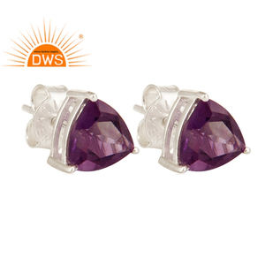 Boucles d'oreilles en améthyste violette, vente en gros, bijoux en argent 925 fin, petites boucles d'oreilles clous en forme de trionne, bijoux - Product Image 1