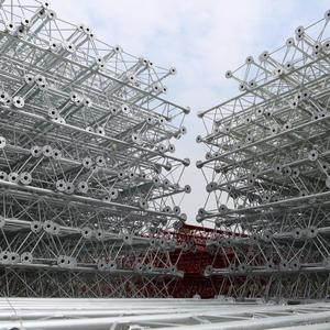 Tour en acier galvanisé à chaud pour ligne de transmission de télécommunications, matériau SS400/Q235, normes JIS H8641/ASTM A123 - Product Image 1