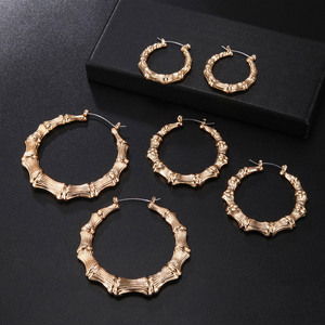Low MOQ 10pcs Wholesale Jewelry Women Classic Zircon Gold Plated Bamboo <b>Stud</b> <b>Earrings</b> for Party Occasions - Product Image 3