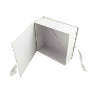 Elegant <b>White</b> Gift <b>Cardboard</b> <b>Box</b> Customize Packaging <b>Box</b> Beautiful Environment Friendly High Quality - Product Image 6