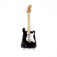 Petite guitare miniature de 4 pouces pour la décoration du tableau de bord de la voiture