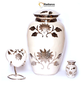 โกศใส่เถ้ากระดูกทองเหลืองแข็งสำหรับผู้ใหญ่โกศโลหะคลาสสิกสำหรับงานศพของตกแต่งงานศพ - Product Image 1