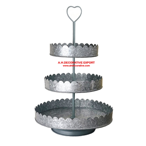 Bandeja galvanizada de metal de 3 niveles hecha a mano con diseños de parque personalizables de acabado antiguo para almacenamiento de alimentos de granja - Product Image 3