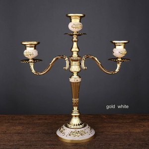 Candelabro de Latón Dorado Vintage Hecho a Mano con Grabado Completo, Decoración Elegante para el Hogar por BRASSWORLD INDIA - Product Image 3