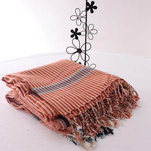 Toallas turcas Kikoy, elegante, moderno, 100% algodón, diseño a rayas con borlas, toalla de playa turca súper seca en Stock - Product Image 3