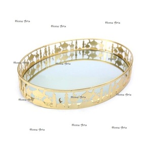Plateau à chocolats islamique en métal et verre Plateau à dessert de forme ovale de qualité supérieure pour accessoires d'hôtel - Product Image 1