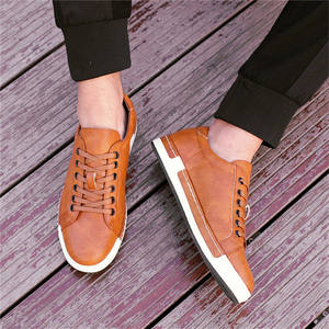 Chaussures Habillées et Décontractées pour Hommes, les Moins Chères de 2019 - Product Image 1