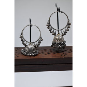 Boucles d'oreilles jhumka ghungro en laiton, aspect argent, style indien, dernière mode, pour femmes et filles - Product Image 4