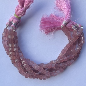 6mm 8mm 10mm Quartz fraise rose naturel boîte à facettes Cube pierres précieuses perles brin de vente en gros prix du fournisseur boucles d'oreilles bricolage - Product Image 1