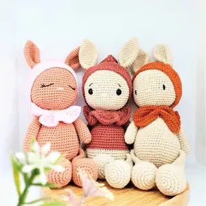 桃のバニーウサギのかぎ針編みのおもちゃ-子供のための赤ちゃんの遊びペンAmigurumi、100% cottotn