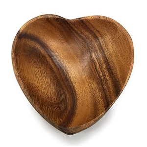 Bol en bois et bol en forme de coeur pour salade ou fruits pour une taille personnalisée et naturelle et polie - Product Image 2
