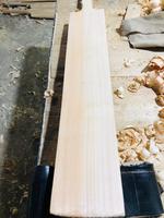 Bate de Críquet CP de Calidad Premium, Madera de Sauce Serbiana de Primera Categoría, Forma Personalizada, para Béisbol, Ambidiestro, Ligero, Duradero y Ecológico