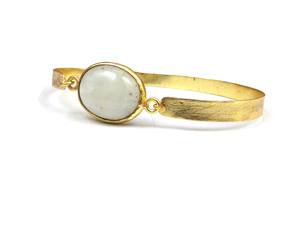 Bracelet jonc fait main en pierre de lune arc-en-ciel naturelle de forme ovale, plaqué or 18 carats, double attache, cadeau pour elle - Product Image 3