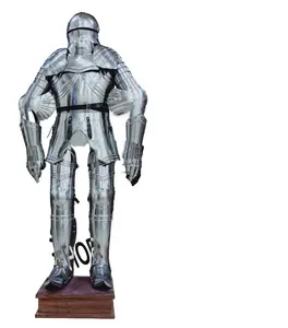 Mittelalter licher Ganzkörper-Rüstungs anzug Gothic Functional Plate Knight Anzug der Rüstung Tragbares Halloween-Kostüm Silber poliert