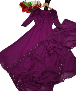Nouvelle collection de crêpes imprimés en viscose et soie, aspect riche, pour femmes indiennes, tenues de fête ethniques, vente en gros de Surat, prix spécial bas - Product Image 1