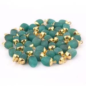 May Birthstone-Conectores chapados en oro y esmeralda teñidos, piedras de esmeralda de 8-12mm, conectores de piedra - Product Image 6