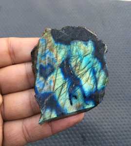 Spécimen de Labradorite naturelle pierre précieuse cristal Flashy pierre brute non traitée décoration de la maison vente en gros - Product Image 4