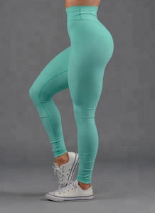 Vêtements de sport de fitness en polyester sans couture avec logo personnalisé OEM vente en gros de leggings de yoga entraînement sportif avec logo à la taille - Product Image 2