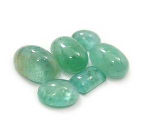 พลอยรัสเซียทรงหลังเบี้ยเรียบสีเขียวธรรมชาติ6ชิ้น - Product Image 2