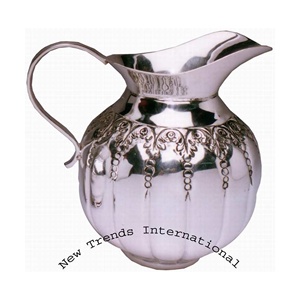 Bình Nước Cổ Điển Với Thiết Kế Trang Trí Trên Bề Mặt Bình Có Tay Cầm Hoàn Hảo - Product Image 4