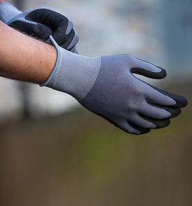 Frost Shield Arctic Guantes ecuestres Guantes resistentes al frío que ofrecen un aislamiento superior para condiciones heladas - Product Image 2