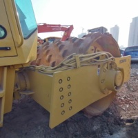 Compactage du sol de pied de mouton bomag bw217d-2 route rouleau machine