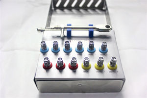 Kit de Prótesis para Implantes Dentales, 12 Piezas, Llave Dinamométrica Manual, Pernos ITI, Brocas, Punzón de Tejido, Acero Inoxidable, CE Quirúrgico - Product Image 2