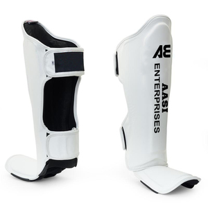Protège-tibia en cuir professionnel pour Taekwondo Arts martiaux et MMA Logo personnalisé Karaté Pied Équipement de protection Shorts - Product Image 6