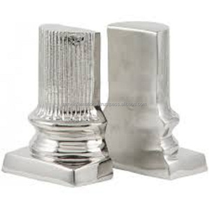 Sujetalibros de metal chapado en oro con hermoso diseño de pilar de metal - Product Image 3