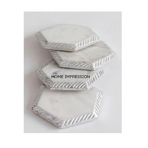 Dessous de verre au design admirable Sous-verres en métal faits à la main de qualité supérieure pour les tables de dîner Sous-verres décoratifs au meilleur prix - Product Image 1