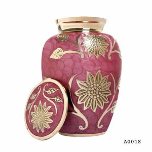 Venta al por mayor personalizado estilo americano latón cremación urnas de alta calidad de metal conmemorativo para adultos exportación directa de la India - Product Image 2