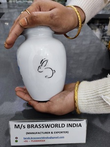 Cara de perro de aluminio en corazón negro, urna de cremación de mascotas, suministros funerarios - Product Image 3