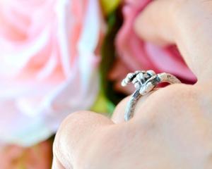 Ramo de flores de jilguero ruiseñor romántico, joyería de estilo bohemio, aleación chapada en oro rosa, tipo religioso cristiano - Product Image 4