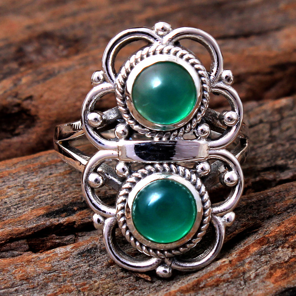 สีเขียว