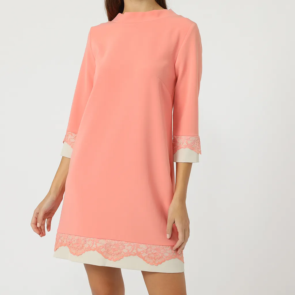 Luxury Made in Italy Top Fashionable Dress With Lace Insert OnThe Sleeves And On The Bottom Classic Style