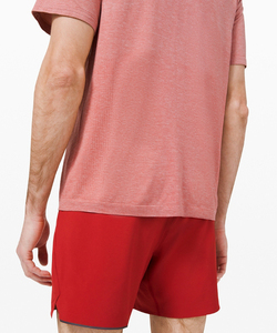 เสื้อยืดคอตตอน OEM ดีไซน์เนอร์ 180gsm สำหรับผู้ชาย สกรีนโลโก้ตามสั่ง ทรงหลวม แขนสั้น พร้อมโลโก้แฟชั่น - Product Image 5